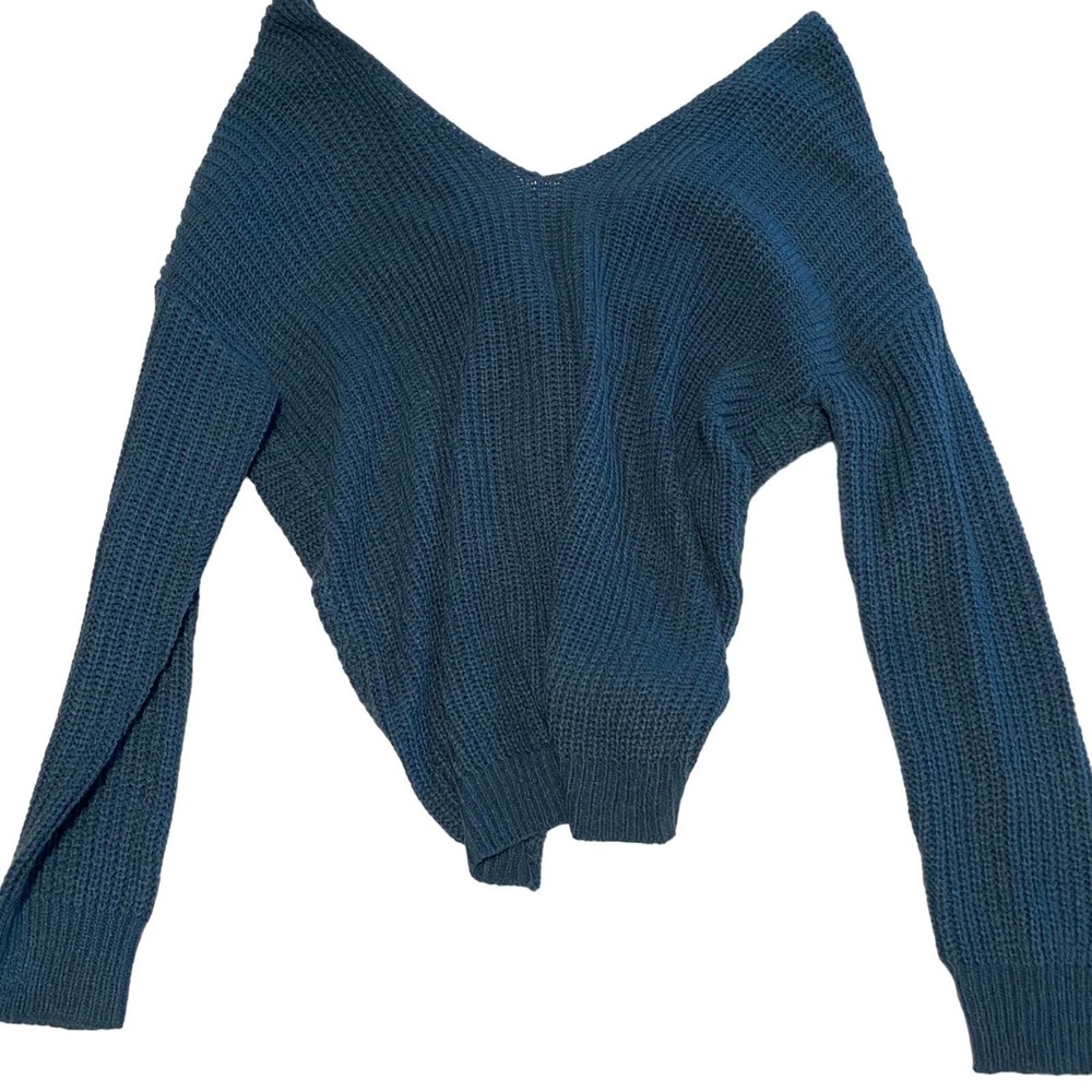 SOLD Depop Francesca’s sweater